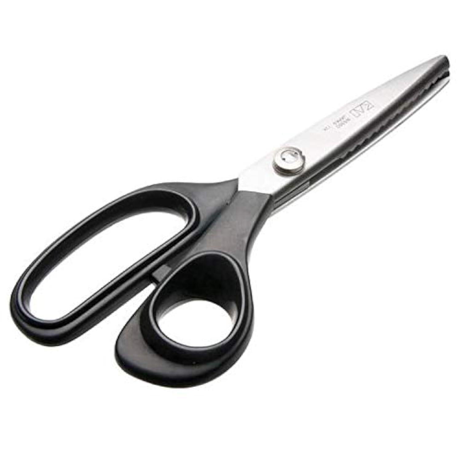 KAI 9-Inch Pinking Shears – Stainless Steel Blades – Lightweight, Strong & Durable – Comfort Handle – Fabric Cutting Scissors for Sewing, Quilting, Dressmaking, and Crafting