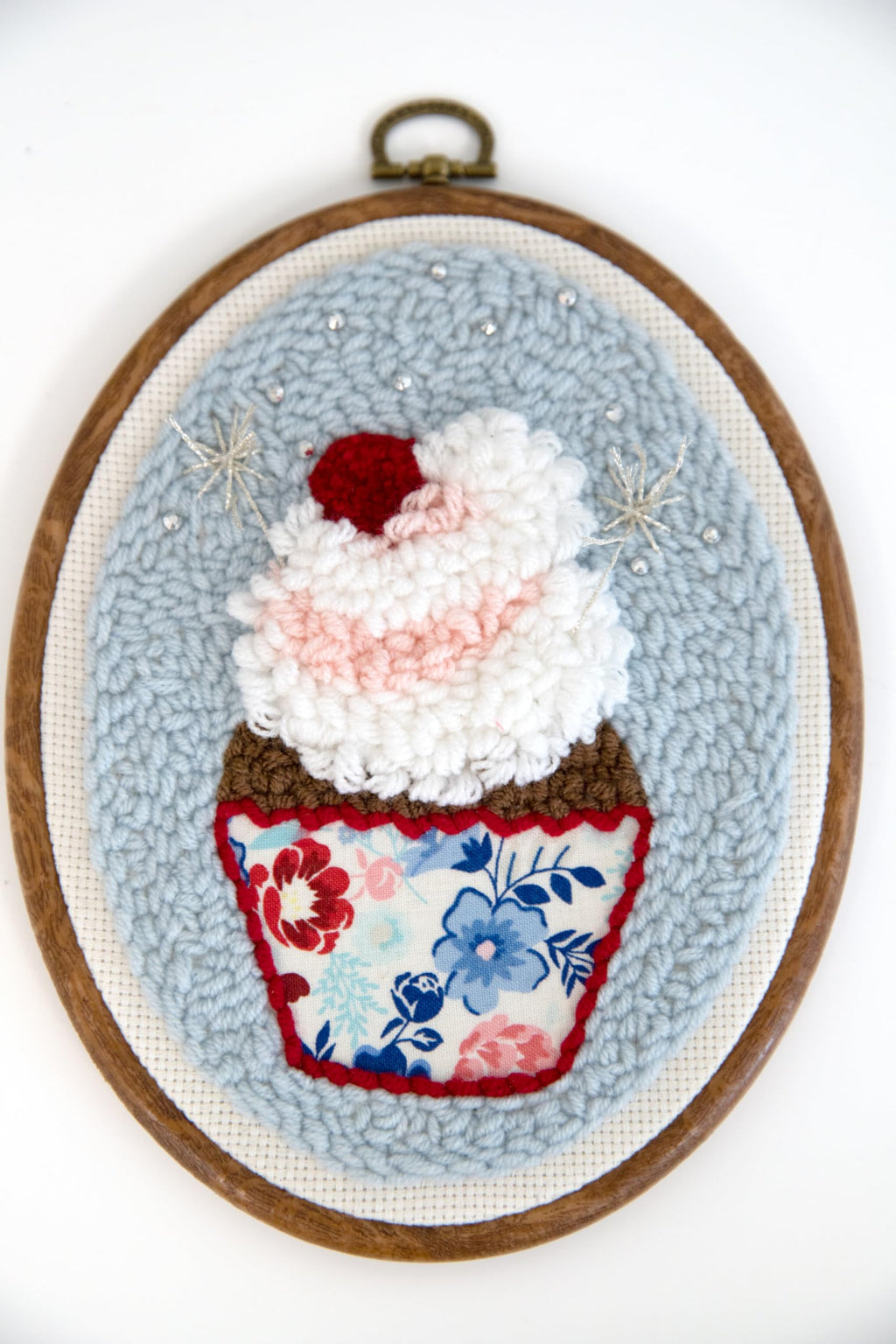 Kimberbell Patriotic Party! Punch Needle Kit – 2 Complete DIY Projects with Tool, Yarn, Hoops, Appliqué, Ribbons & Monks Cloth – Red White & Blue Punch Needle Plus Craft Kit with Video Instructions