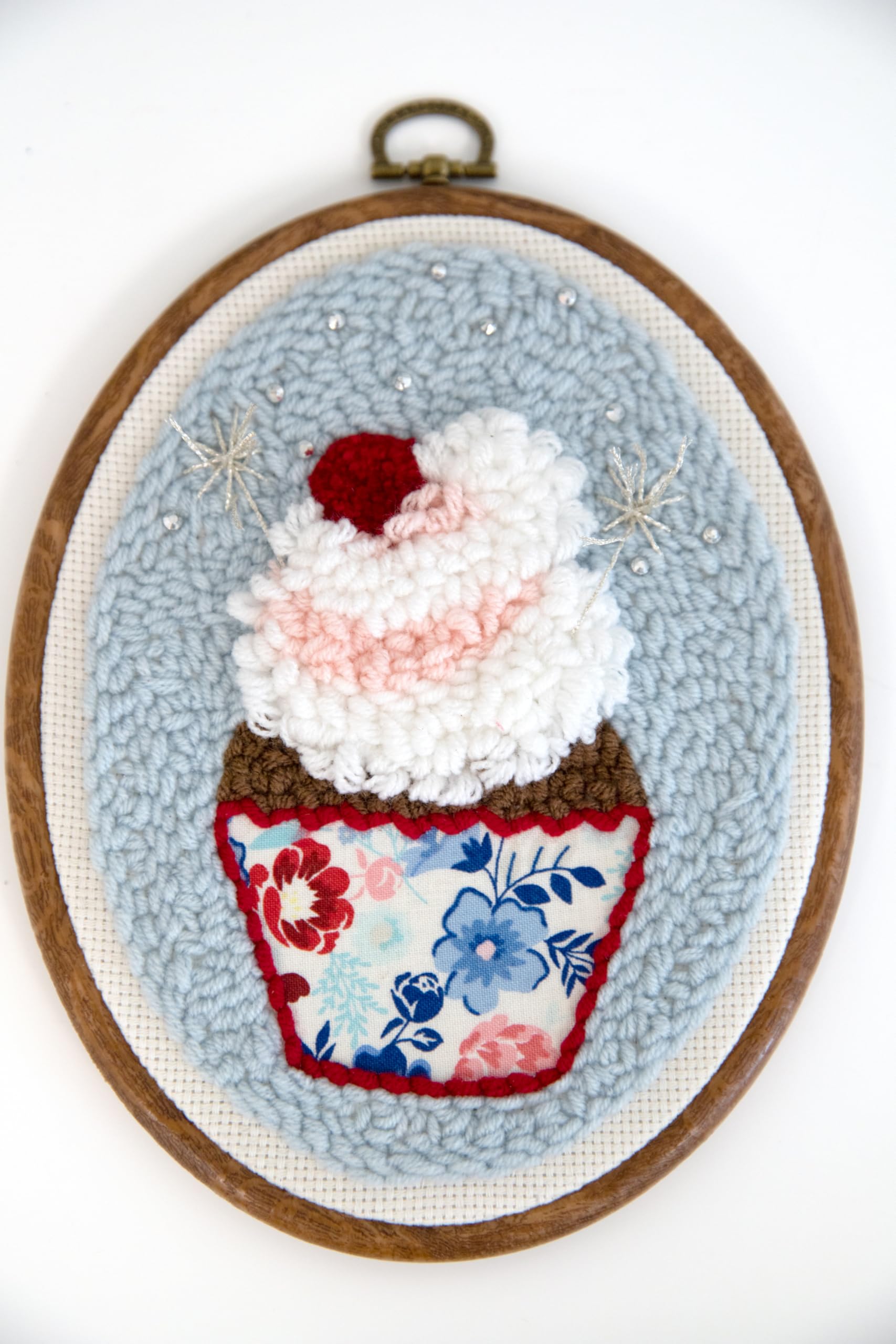 Kimberbell Patriotic Party! Punch Needle Kit – 2 Complete DIY Projects with Tool, Yarn, Hoops, Appliqué, Ribbons & Monks Cloth – Red White & Blue Punch Needle Plus Craft Kit with Video Instructions