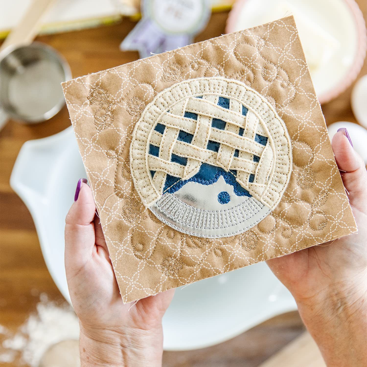 Kimberbell Bench Pillow: Sweet As Pie Machine Embroidery Design CD, Completed Size: 16 x 38”, Includes: 9 Files + SVG, Step-by-Step Instructions for Beginners to Advanced, 5 x 7” Hoop Size